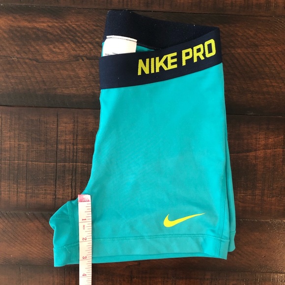 Nike Pro Spandex Shorts - Picture 7 of 7